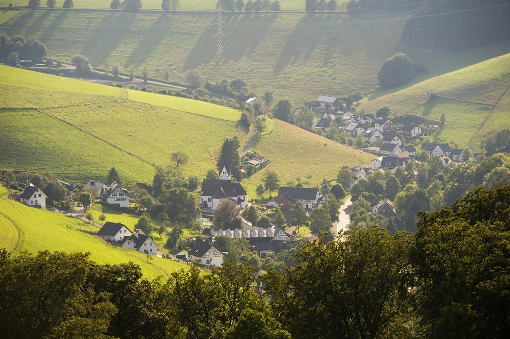 Gasthof Zur Post Schmallenberg Exterior photo